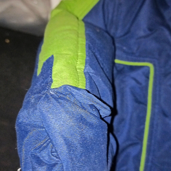 Carter's NEVER WORN, Dad's Team SnowSuit, footed & gloved - Picture 4 of 6